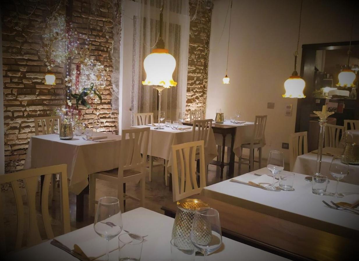 Albergo Ristorante Palladio Osteria Dal 1900 Fratta Polesine Luaran gambar